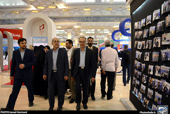 حضور اعضای شورای شهر مشهد در غرفه شهرآرا / عکس جواد کرمانی