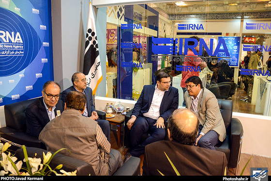 حضور اعضای شورای شهر مشهد در غرفه شهرآرا / عکس جواد کرمانی