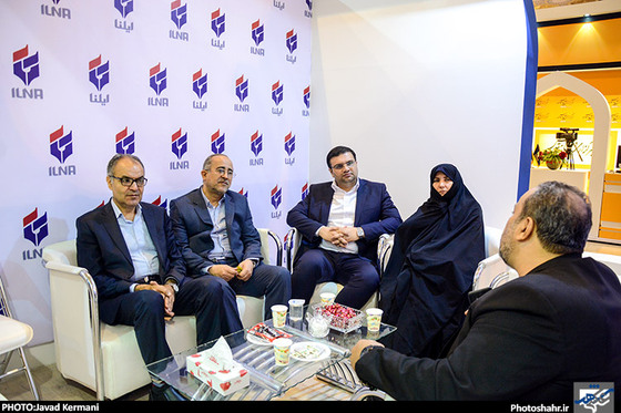 حضور اعضای شورای شهر مشهد در غرفه شهرآرا / عکس جواد کرمانی