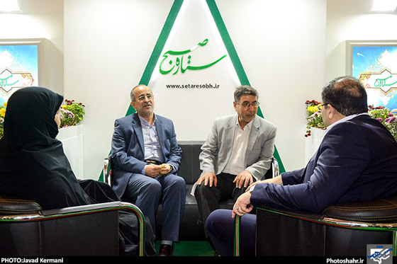 حضور اعضای شورای شهر مشهد در غرفه شهرآرا / عکس جواد کرمانی