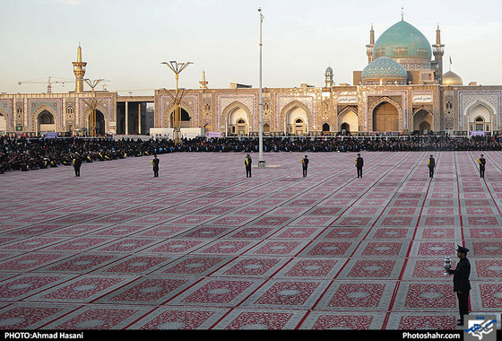 آئین شکرانه «خدمت، عزت و اقتدار» در صحن جامع رضوی / عکس: احمد حسنی / شهرآرا