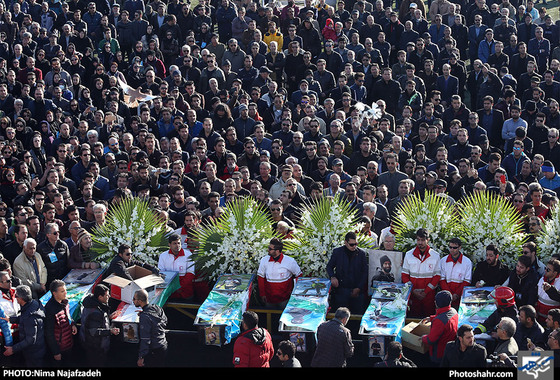 تشییع کوهنوردان خراسانی جان باخته‌ در بهمن اشترانکوه -2  / عکس:نیما نجف زاده / شهرآرا