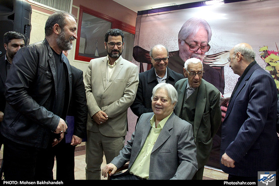 گزارش تصویری / رونمایی از پلاک افتخار پیشکسوت فوتبال استاد جهانگیر زنده دل / عکس: محسن بخشنده /شهرآرا