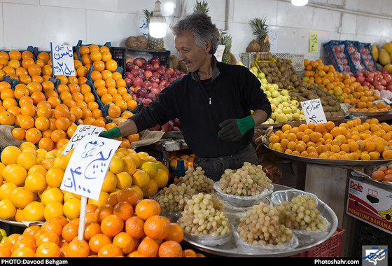 خرید شب یلدا / عکس: داود بهگام / شهرآرا