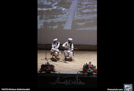  گردهمایی بزرگ هنرمندان مشهدی / عکس: محسن بخشنده / شهرآرا