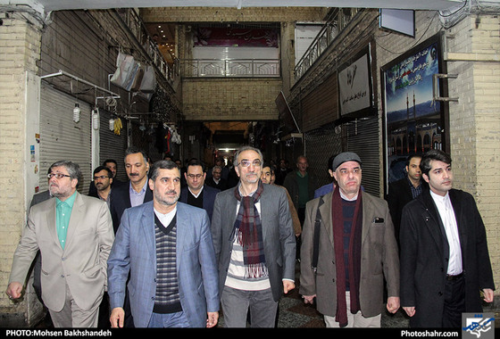 بازدید شهردار مشهد از بازار امام رضا(ع) / عکس: محسن بخشنده / شهرآرا