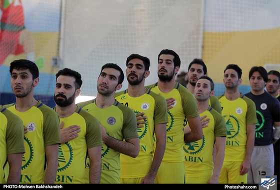 لیگ برتر فوتسال فرش آرا مشهد و تاسیسات دریایی عکس: محسن بخشنده / شهرآرا
