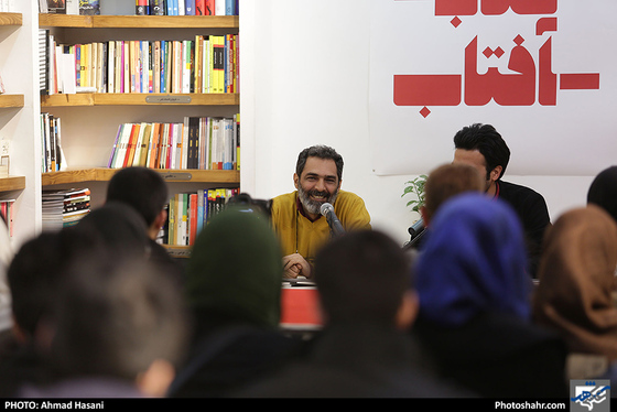 جشن امضا و رونماییی از مجموعه داستان پیمان هوشمند زاده / عکس: احمد حسنی / شهرآرا