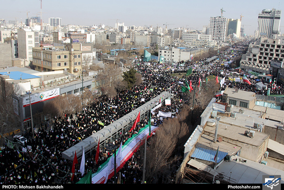 راهپیمایی یوم الله 22 بهمن-1 / عکس: محسن بخشنده /شهرآرا