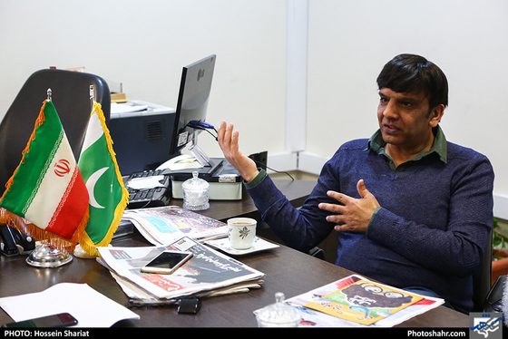 بازدید شفقت علی سردبیر نیشن مشهورترین روزنامه پاکستان از موسسه فرهنگی شهرآرا / عکس: حسین شریعت / شهرآرا