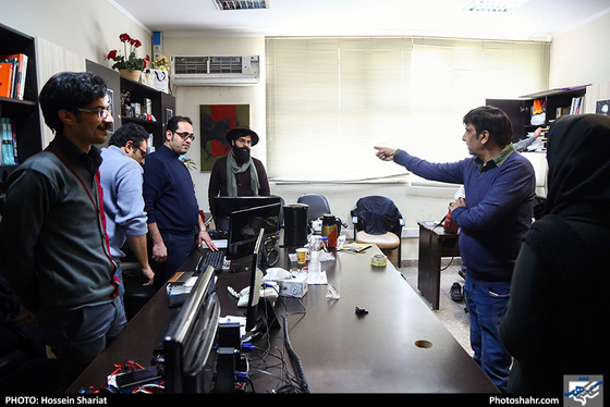 بازدید شفقت علی سردبیر نیشن مشهورترین روزنامه پاکستان از موسسه فرهنگی شهرآرا / عکس: حسین شریعت / شهرآرا