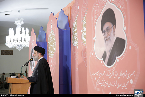  جشن ازدواج دانشجویی همسفر تا بهشت در حرم امام رضا (ع)/ عکس: احمد حسنی / شهرآرا