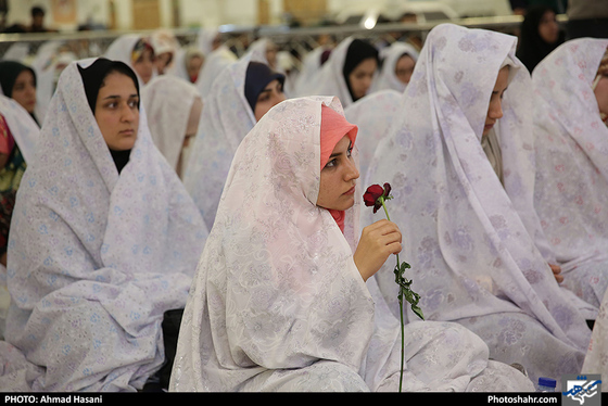  جشن ازدواج دانشجویی همسفر تا بهشت در حرم امام رضا (ع)/ عکس: احمد حسنی / شهرآرا