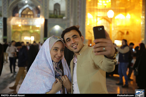  جشن ازدواج دانشجویی همسفر تا بهشت در حرم امام رضا (ع)/ عکس: احمد حسنی / شهرآرا
