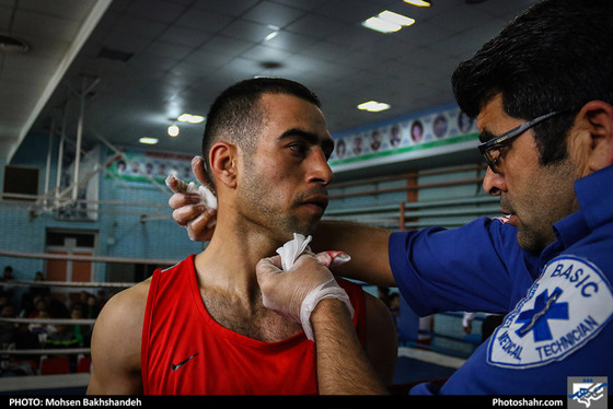 مسابقات قهرمانی بوکس در مشهد / عکس: محسن بخشنده / شهرآرا