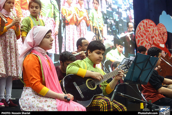 مراسم رونمایی از " کوله پشتی " ضمیمه کودک و نوجوان روزنامه شهرآرا / عکس: حسین شریعت / شهرآرا
