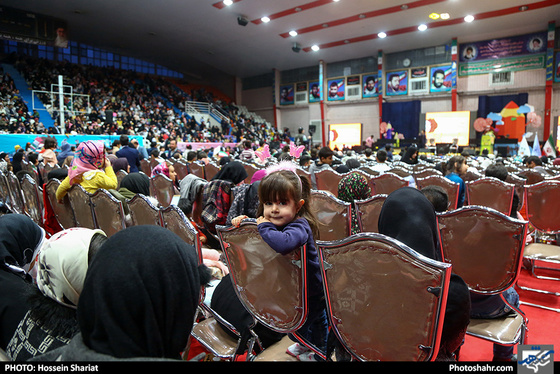 مراسم رونمایی از " کوله پشتی " ضمیمه کودک و نوجوان روزنامه شهرآرا / عکس: حسین شریعت / شهرآرا