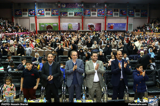 مراسم رونمایی از " کوله پشتی " ضمیمه کودک و نوجوان روزنامه شهرآرا / عکس: حسین شریعت / شهرآرا