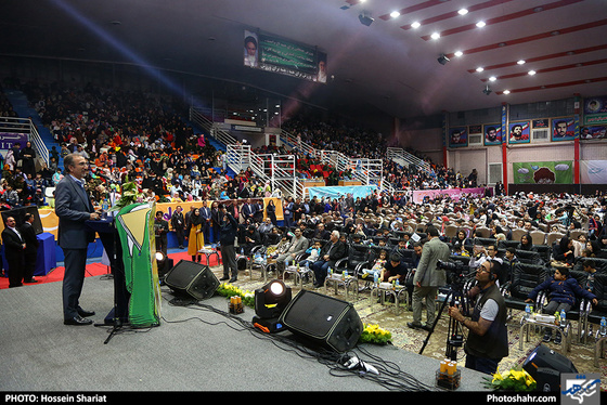 مراسم رونمایی از " کوله پشتی " ضمیمه کودک و نوجوان روزنامه شهرآرا / عکس: حسین شریعت / شهرآرا