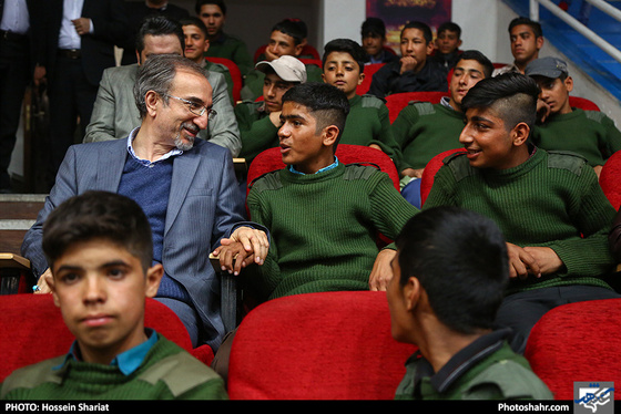 مراسم رونمایی از " کوله پشتی " ضمیمه کودک و نوجوان روزنامه شهرآرا / عکس: حسین شریعت / شهرآرا