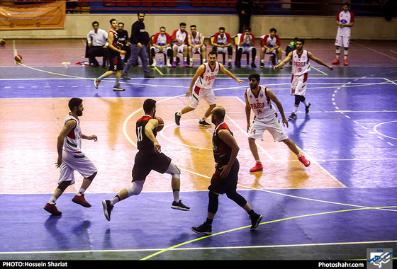 فینال لیگ ملی بسکتبال کشور  المان و پارسا مشهد /عکس: حسین شریعت / شهرآرا