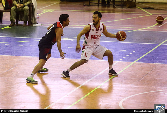 فینال لیگ ملی بسکتبال کشور  المان و پارسا مشهد /عکس: حسین شریعت / شهرآرا
