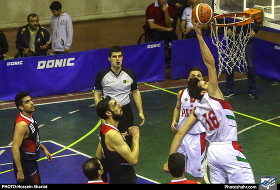 فینال لیگ ملی بسکتبال کشور  المان و پارسا مشهد /عکس: حسین شریعت / شهرآرا