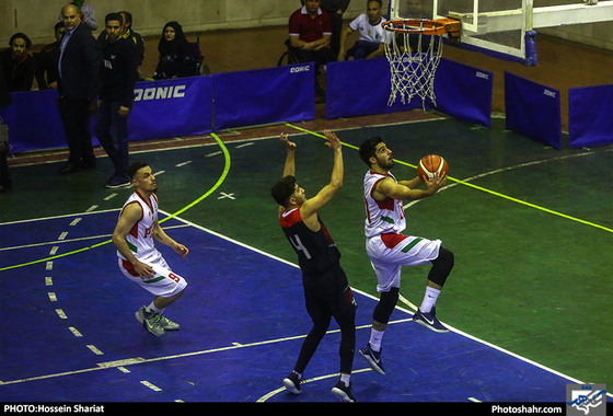 فینال لیگ ملی بسکتبال کشور  المان و پارسا مشهد /عکس: حسین شریعت / شهرآرا