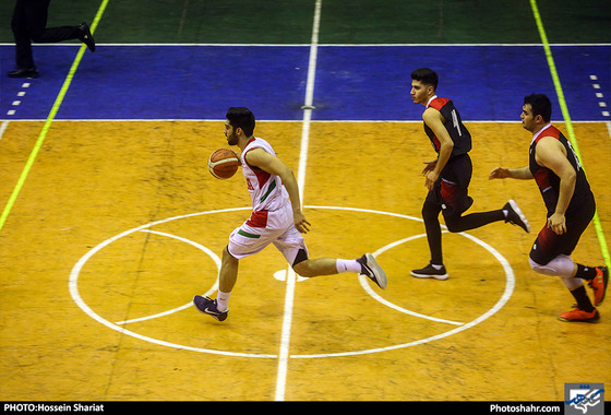 فینال لیگ ملی بسکتبال کشور  المان و پارسا مشهد /عکس: حسین شریعت / شهرآرا