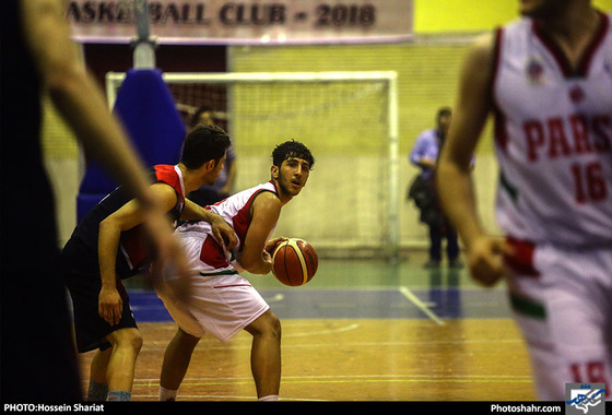 فینال لیگ ملی بسکتبال کشور  المان و پارسا مشهد /عکس: حسین شریعت / شهرآرا