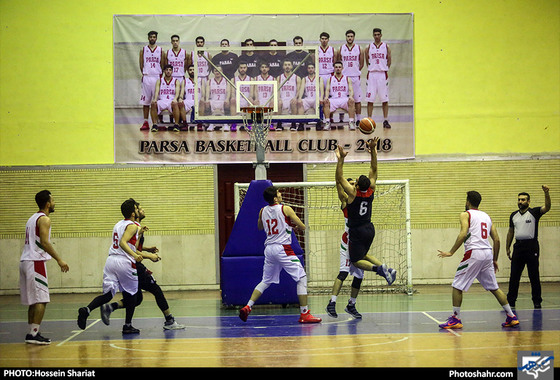 فینال لیگ ملی بسکتبال کشور  المان و پارسا مشهد /عکس: حسین شریعت / شهرآرا