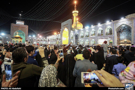 تحویل سال در حرم امام رضا (ع) / عکس: علی عبداللهی / شهرآرا