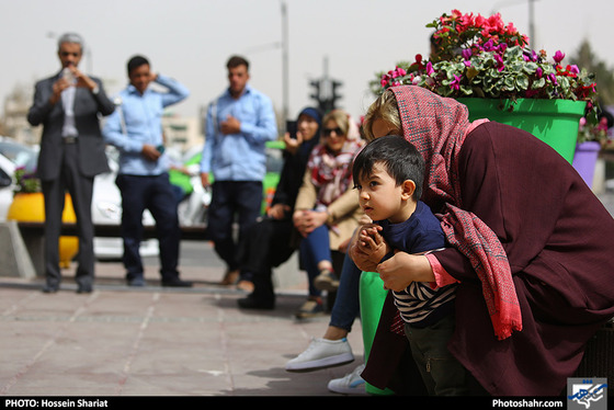 نمایش خیمه شب بازی " چند تا لایک داری مبارک؟ " / عکس: حسین شریعت / شهرآرا