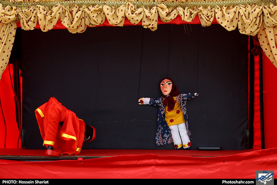 نمایش خیمه شب بازی " چند تا لایک داری مبارک؟ " / عکس: حسین شریعت / شهرآرا