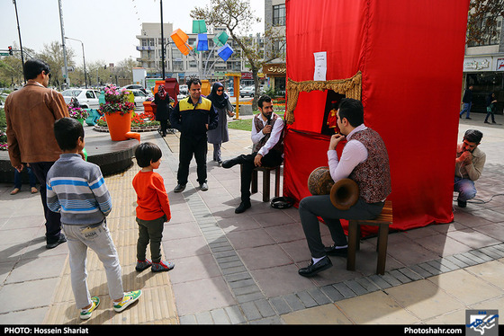 نمایش خیمه شب بازی " چند تا لایک داری مبارک؟ " / عکس: حسین شریعت / شهرآرا