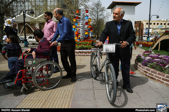 نمایش خیمه شب بازی " چند تا لایک داری مبارک؟ " / عکس: حسین شریعت / شهرآرا