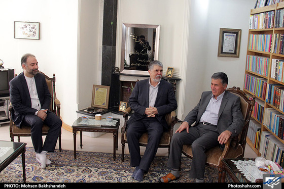 دیدار وزیر ارشاد با دو استاد ادبیات مشهد / عکس: محسن بخشنده / شهرآرا