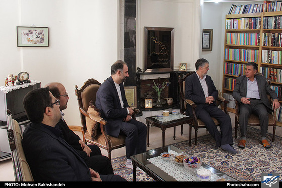 دیدار وزیر ارشاد با دو استاد ادبیات مشهد / عکس: محسن بخشنده / شهرآرا