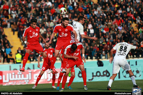 لیگ برتر فوتبال / مسابقه پدیده و پرسپولیس / عکس: علی عبداللهی / شهرآرا