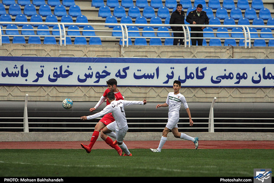دیدار تیم ملی فوتبال نوجوانان و تیم منتخب خراسان / عکس: محسن بخشنده / شهرآرا