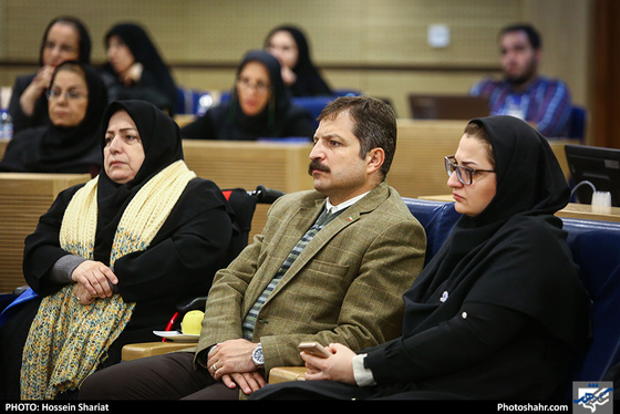 نشست هم اندیشی بانوان فرهیخته با اعضای شورای اسلامی مشهد مقدس / عکس: حسین شریعت / شهرآرا