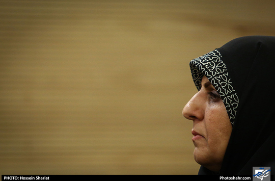 نشست هم اندیشی بانوان فرهیخته با اعضای شورای اسلامی مشهد مقدس / عکس: حسین شریعت / شهرآرا