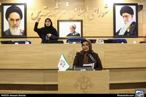 نشست هم اندیشی بانوان فرهیخته با اعضای شورای اسلامی مشهد مقدس / عکس: حسین شریعت / شهرآرا