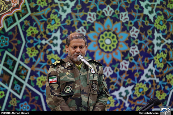 دیدار جمعی از  فرماندهان ارتش با آیت الله علم الهدی / عکس: احمد حسنی / شهرآرا