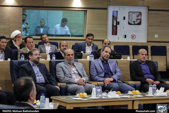 نشست مشترک شورای اسلامی شهر مشهد با شهرداران و روسای شوراهای اسلامی استان یزد / عکس: محسن بخشنده / شهرآرا