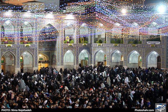 حرم مطهر امام رضا (ع) در نیمه شعبان / عکس: نیما نجف زاده / شهرآرا