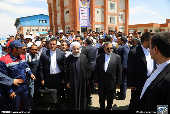 بهره برداری از کارخانه آهن اسفنجی (واحداحیاء مستقیم) با حضور رئیس جمهوری  / عکس: حسین شریعت / شهرآرا