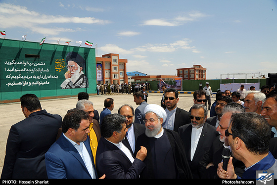 بهره برداری از کارخانه آهن اسفنجی (واحداحیاء مستقیم) با حضور رئیس جمهوری  / عکس: حسین شریعت / شهرآرا