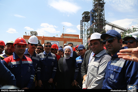 بهره برداری از کارخانه آهن اسفنجی (واحداحیاء مستقیم) با حضور رئیس جمهوری  / عکس: حسین شریعت / شهرآرا