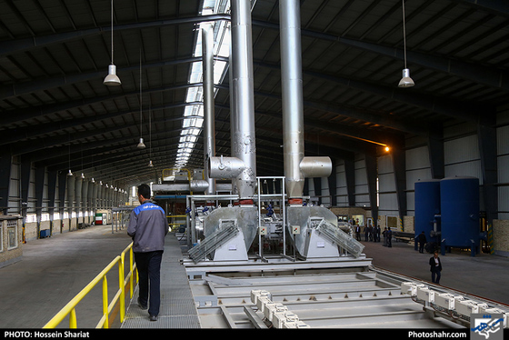 بهره برداری از پروژه کارخانه شیشه در فریمان / عکس: حسین شریعت / شهرآرا